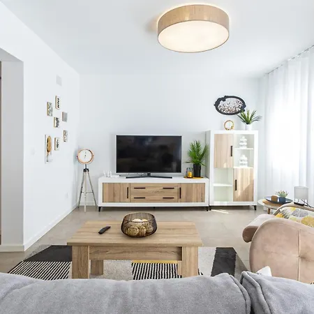 Piso Mar Apartment *